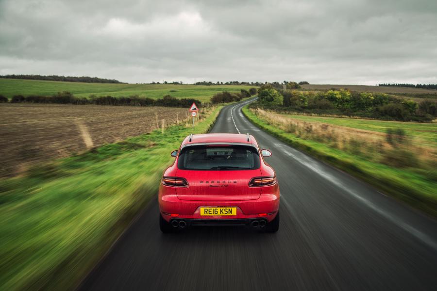  Porsche Macan GTS 2016 года  (UK) (фото 23 из 30)